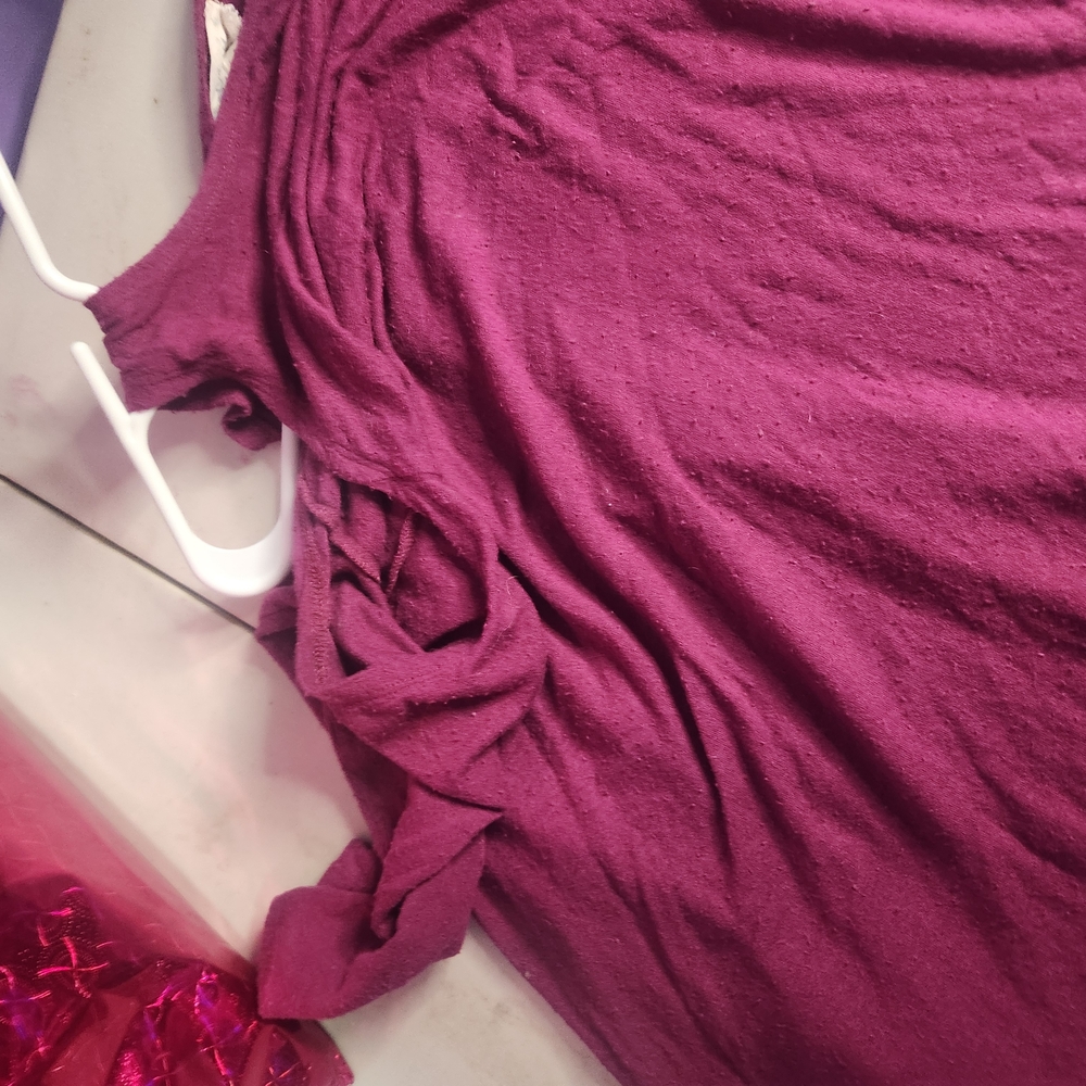 Women's‎ Purple Top - Picture 3 of 4